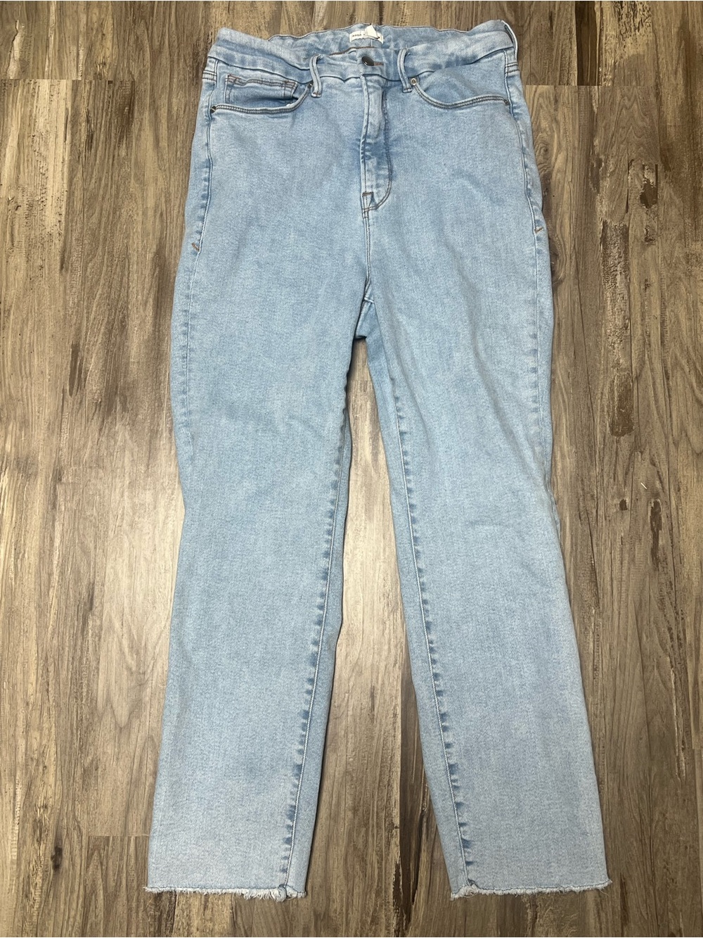 Good American Good Classic Inset Ankle Slim Jeans Light Wash Size 15 Split Hem